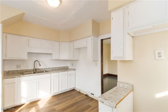 13604 Maplerow Avenue, Garfield Heights, OH 44105