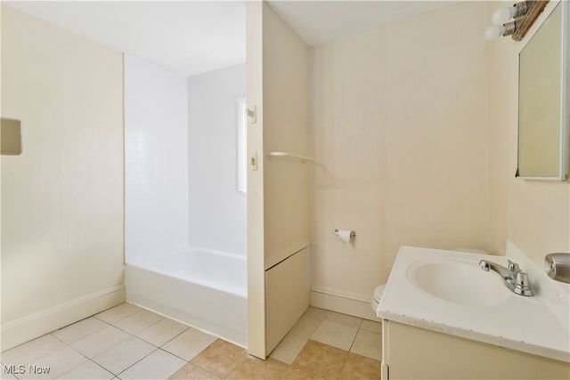 13604 Maplerow Avenue, Garfield Heights, OH 44105