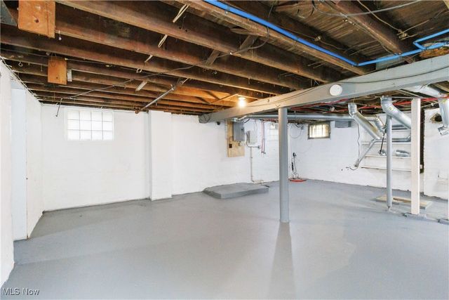 13604 Maplerow Avenue, Garfield Heights, OH 44105