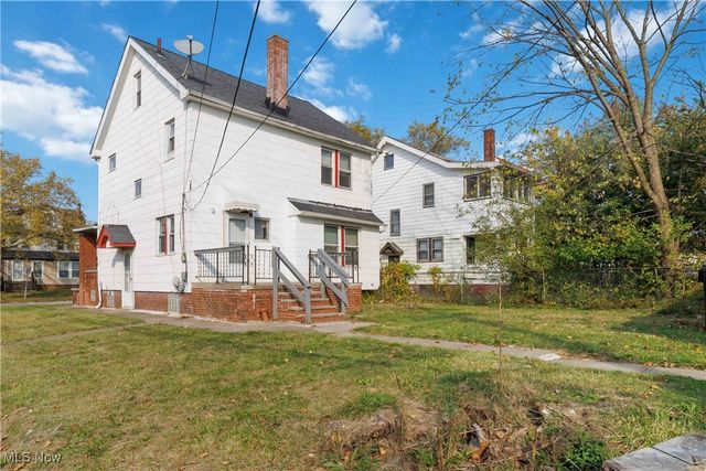 13604 Maplerow Avenue, Garfield Heights, OH 44105