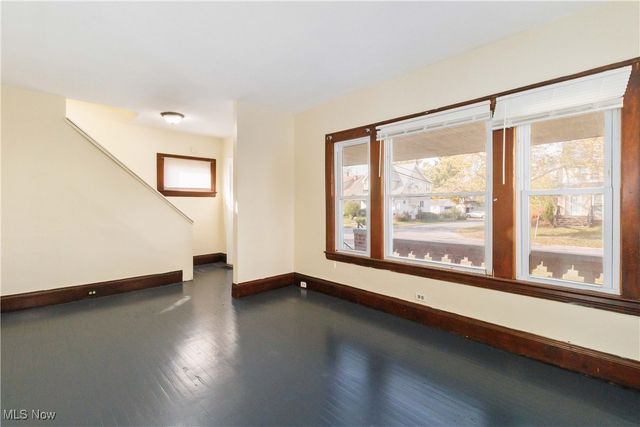 13604 Maplerow Avenue, Garfield Heights, OH 44105