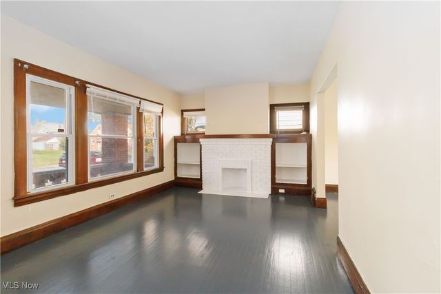 13604 Maplerow Avenue, Garfield Heights, OH 44105