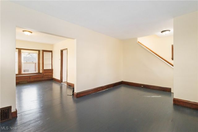 13604 Maplerow Avenue, Garfield Heights, OH 44105