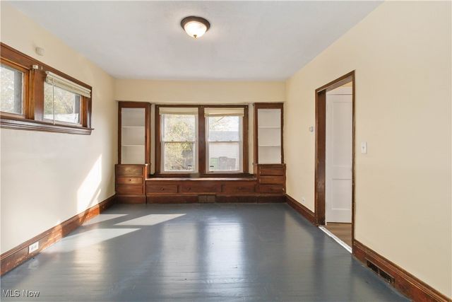 13604 Maplerow Avenue, Garfield Heights, OH 44105