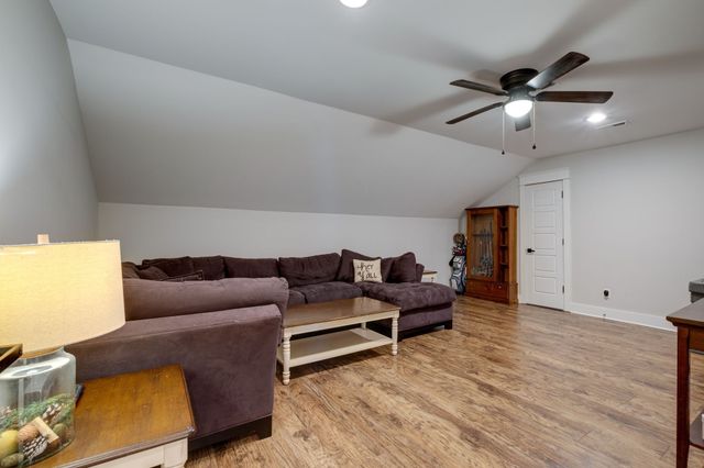 1227 Stayton Road, Cumberland Furnace, TN 37051