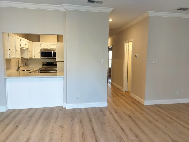 5310 Keller Springs Road 723, Dallas, TX 75248