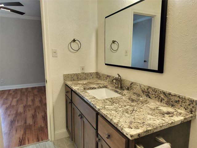 5310 Keller Springs Road 723, Dallas, TX 75248