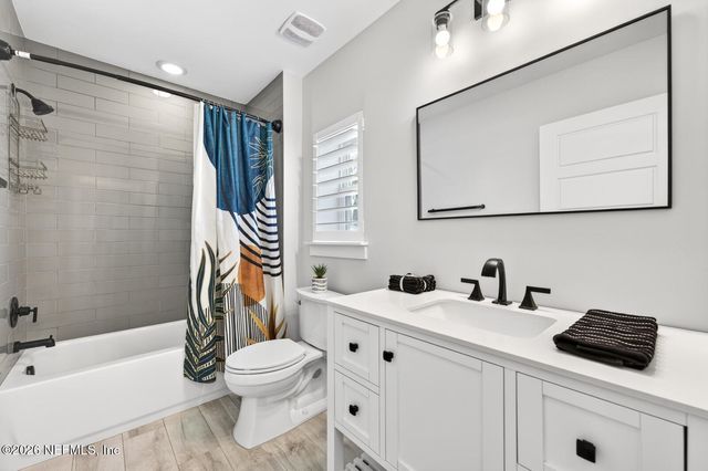 1818 2ND Street N, Jacksonville Beach, FL 32250