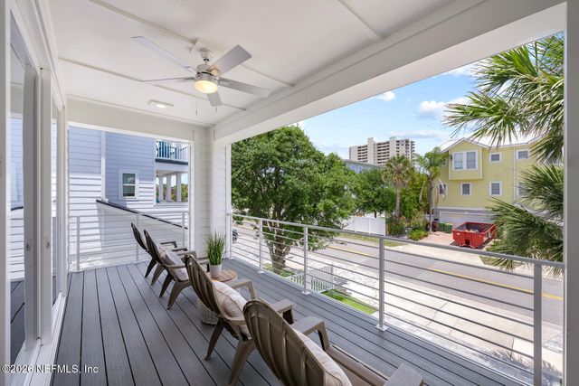 1818 2ND Street N, Jacksonville Beach, FL 32250