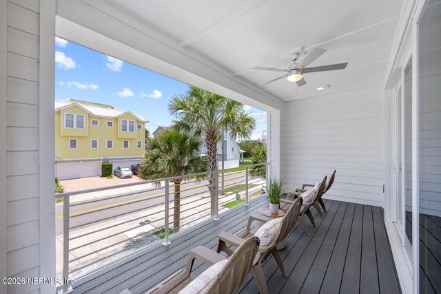 1818 2ND Street N, Jacksonville Beach, FL 32250