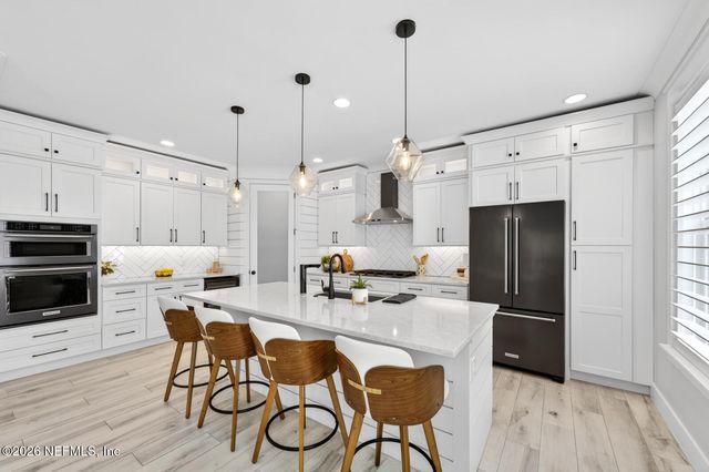 1818 2ND Street N, Jacksonville Beach, FL 32250