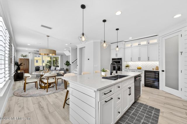 1818 2ND Street N, Jacksonville Beach, FL 32250