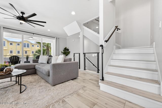 1818 2ND Street N, Jacksonville Beach, FL 32250