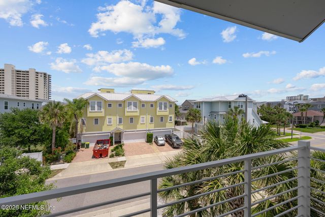 1818 2ND Street N, Jacksonville Beach, FL 32250
