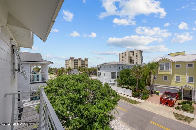 1818 2ND Street N, Jacksonville Beach, FL 32250