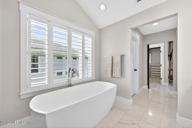 1818 2ND Street N, Jacksonville Beach, FL 32250