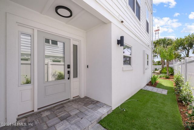 1818 2ND Street N, Jacksonville Beach, FL 32250