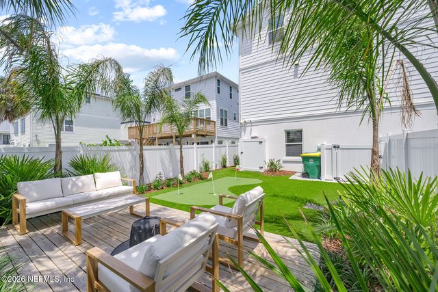 1818 2ND Street N, Jacksonville Beach, FL 32250