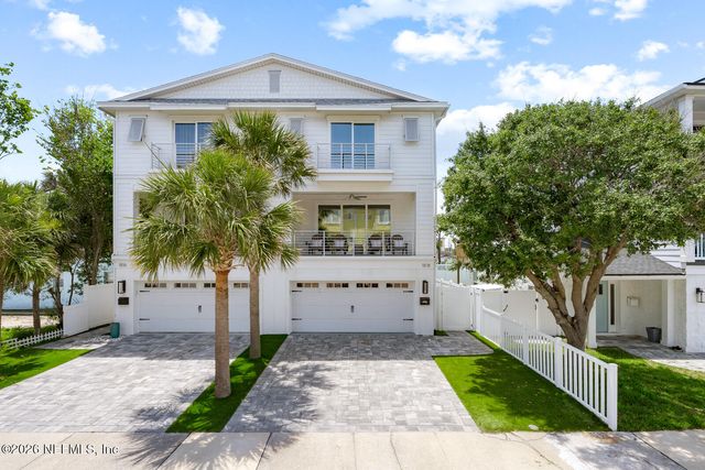 1818 2ND Street N, Jacksonville Beach, FL 32250