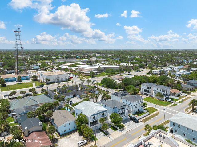 1818 2ND Street N, Jacksonville Beach, FL 32250