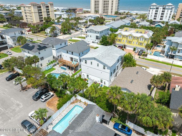 1818 2ND Street N, Jacksonville Beach, FL 32250
