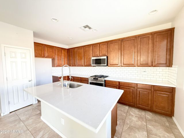 27507 N 54th Lane, Phoenix, AZ 85083