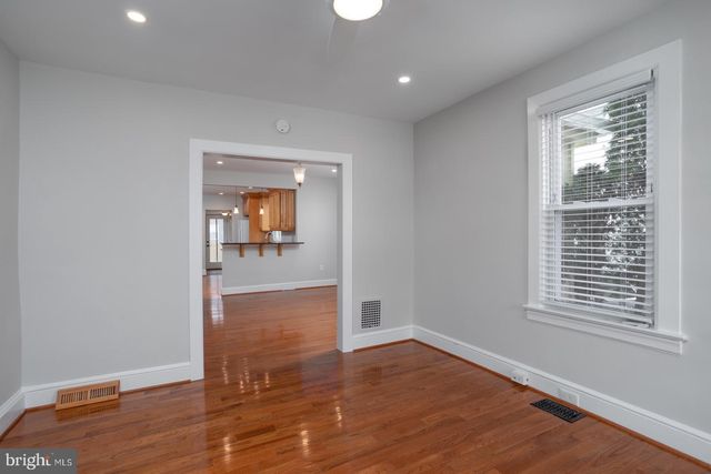 228 MILL ST, Moorestown, NJ 08057