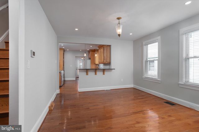 228 MILL ST, Moorestown, NJ 08057