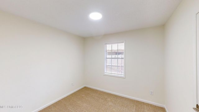 5656 Mississippi 301, Horn Lake, MS 38637