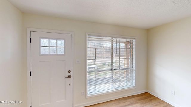 5656 Mississippi 301, Horn Lake, MS 38637