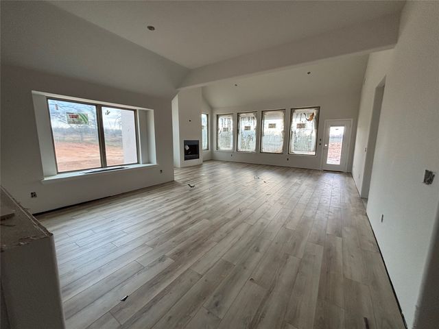 1300 County Road 4764, Boyd, TX 76023