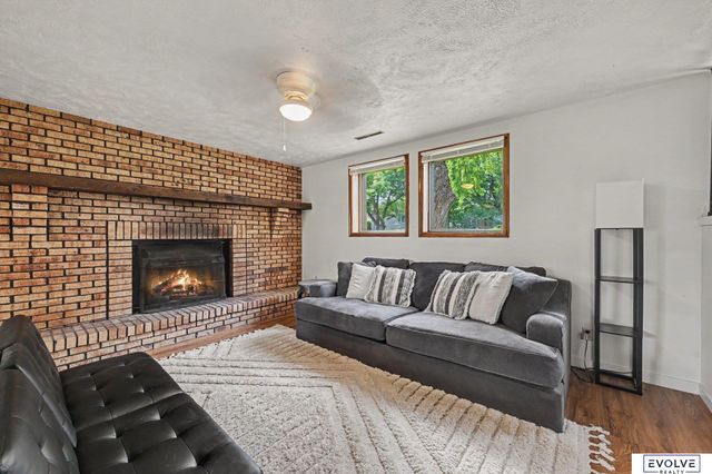 2617 Jack Pine Street, Bellevue, NE 68123