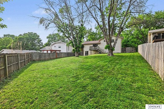 2617 Jack Pine Street, Bellevue, NE 68123