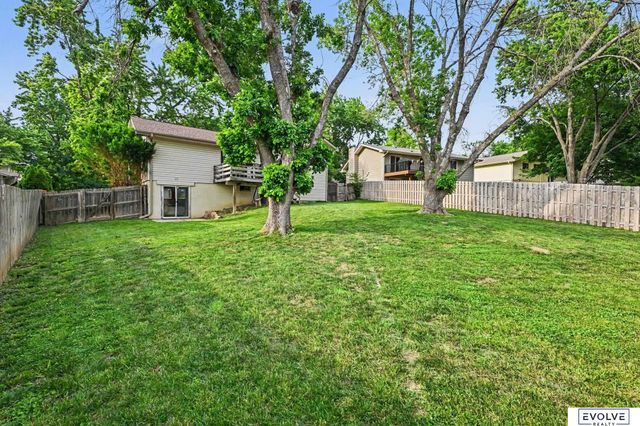 2617 Jack Pine Street, Bellevue, NE 68123