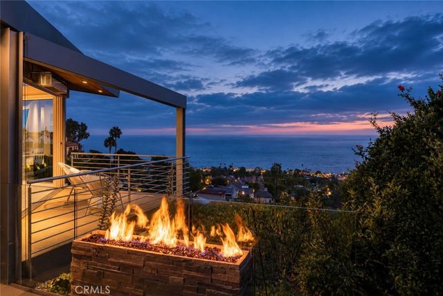 856 Diamond Street, Laguna Beach, CA 92651