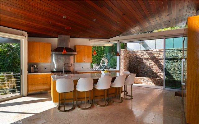 856 Diamond Street, Laguna Beach, CA 92651