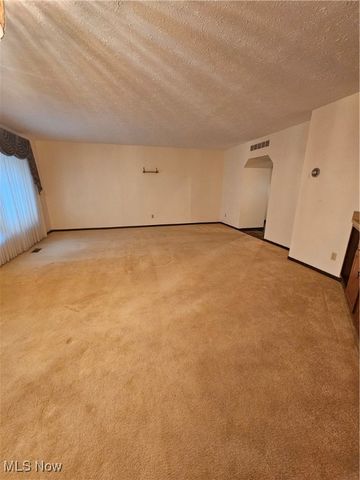 7722 Regency Drive, Walton Hills, OH 44146