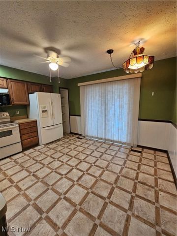 7722 Regency Drive, Walton Hills, OH 44146