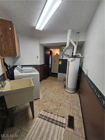 7722 Regency Drive, Walton Hills, OH 44146