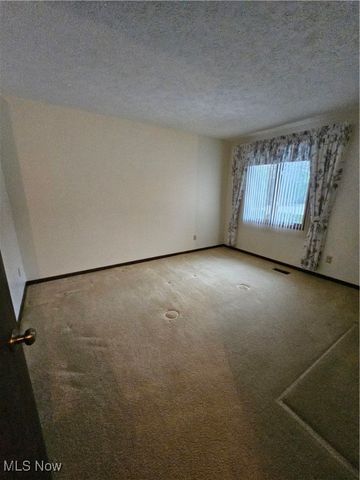 7722 Regency Drive, Walton Hills, OH 44146