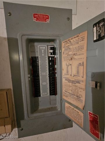 7722 Regency Drive, Walton Hills, OH 44146