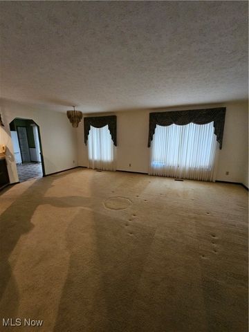 7722 Regency Drive, Walton Hills, OH 44146