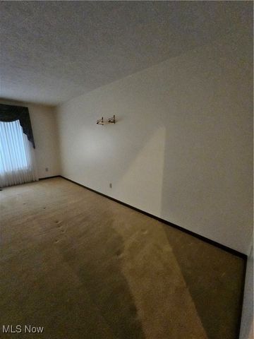 7722 Regency Drive, Walton Hills, OH 44146