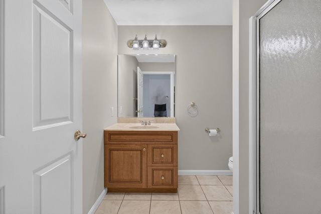 11 Echo Shore Drive, Merrimack, NH 03054