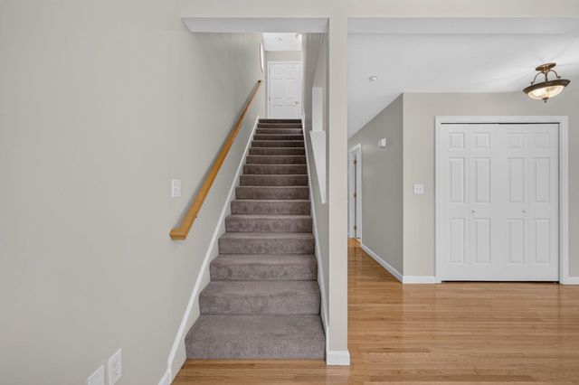11 Echo Shore Drive, Merrimack, NH 03054