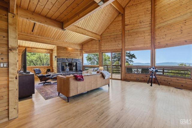 26660 Cedar Creek Court, Tehachapi, CA 93561