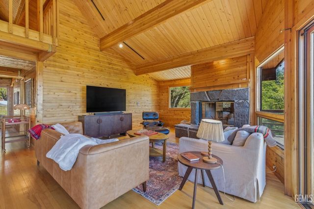 26660 Cedar Creek Court, Tehachapi, CA 93561