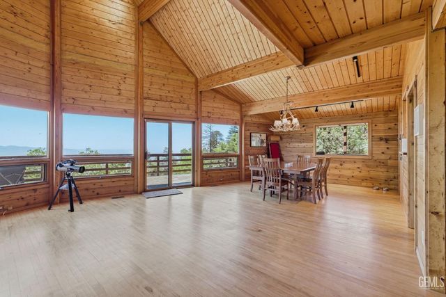 26660 Cedar Creek Court, Tehachapi, CA 93561