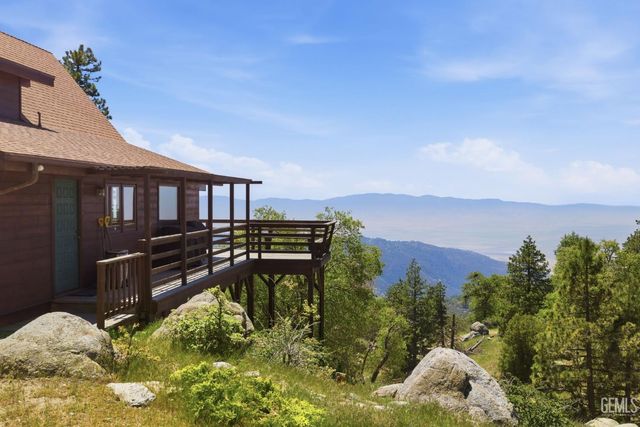 26660 Cedar Creek Court, Tehachapi, CA 93561