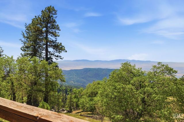 26660 Cedar Creek Court, Tehachapi, CA 93561